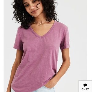 American Eagle basic pink V-neck
